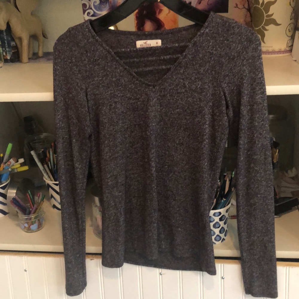 Hollister Low Cut Long Sleeve!